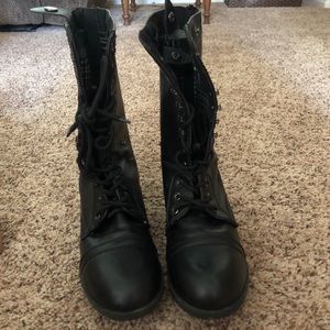 women black combat boots
